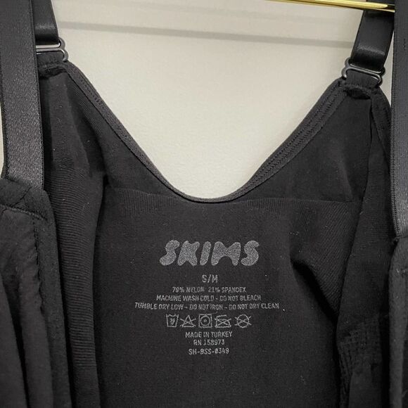 NWOT Skims Seamless Sculpt Mid-thigh Bodysuit S/M - Picture 3 of 4